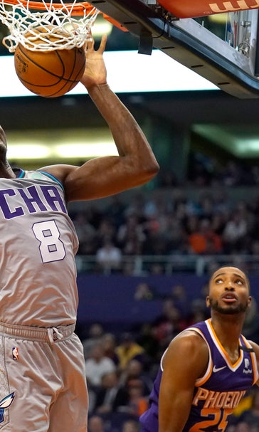 Oubre steps up as Booker struggles, Suns beat Hornets 100-92